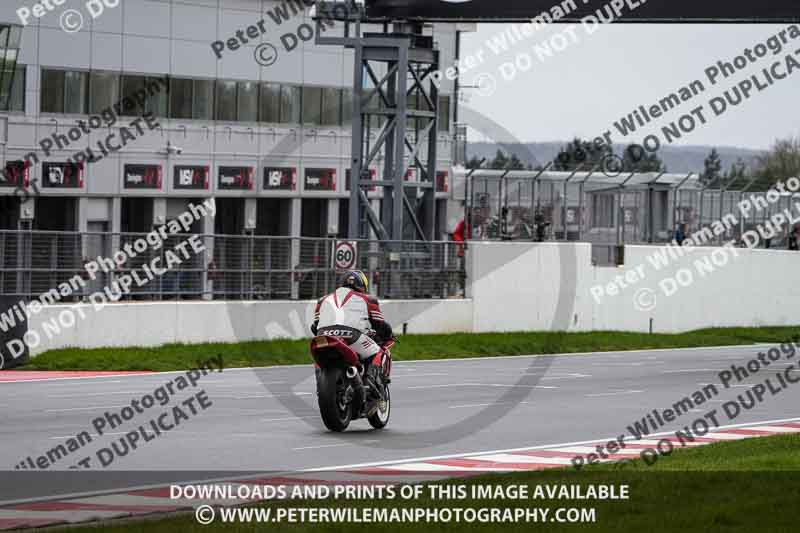 donington no limits trackday;donington park photographs;donington trackday photographs;no limits trackdays;peter wileman photography;trackday digital images;trackday photos